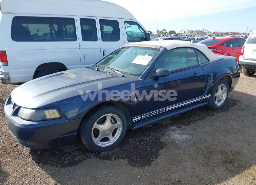 Photo 2 of 2001 Ford Mustang (VIN 1FAFP44431F199608)