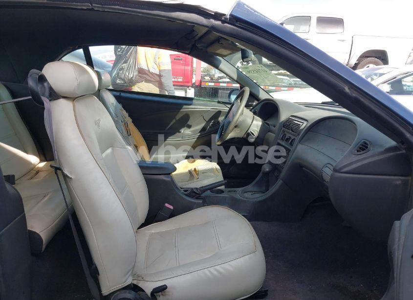 Photo 5 of 2001 Ford Mustang (VIN 1FAFP44431F199608)