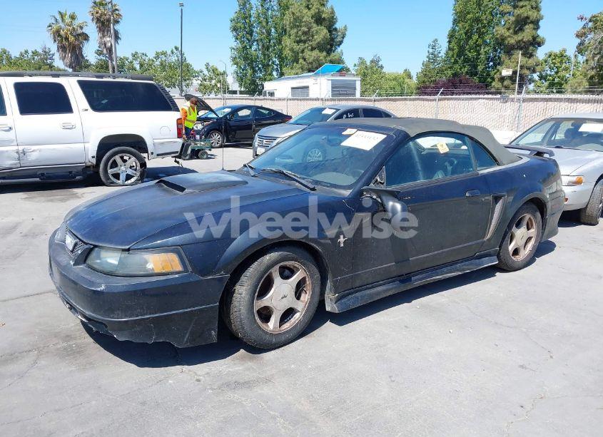 Photo 2 of 2001 Ford Mustang (VIN 1FAFP44431F236463)