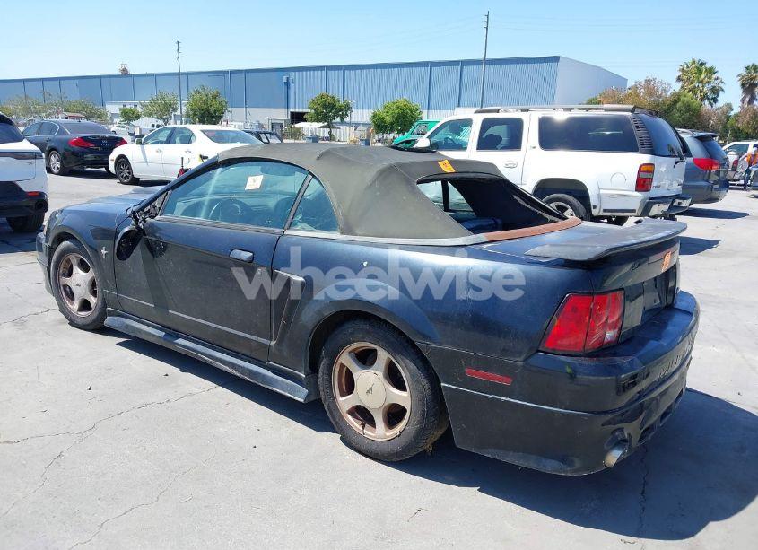 Photo 3 of 2001 Ford Mustang (VIN 1FAFP44431F236463)