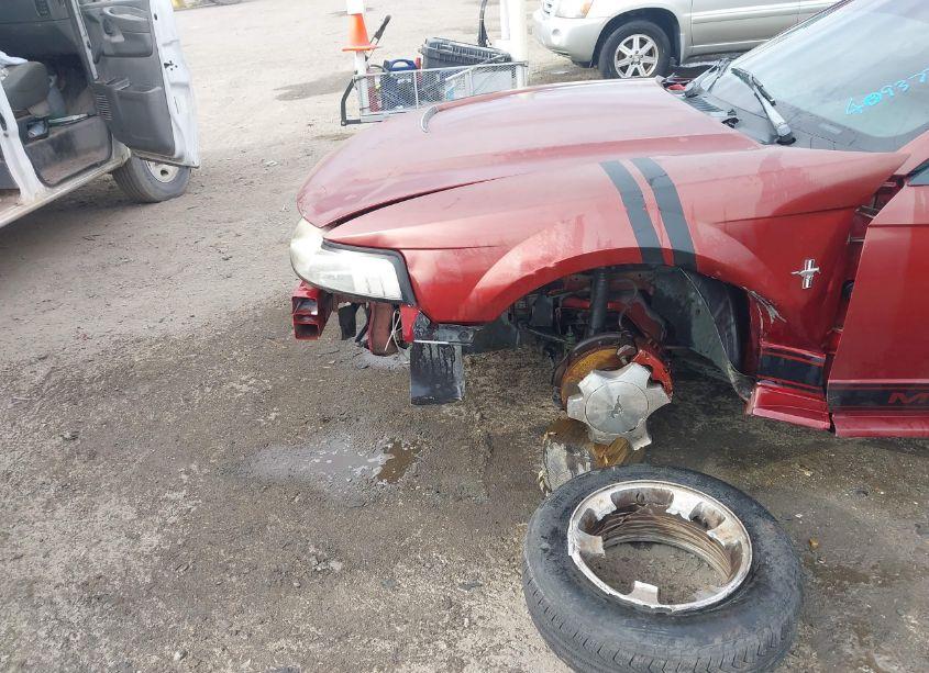 Photo 18 of 2000 Ford Mustang (VIN 1FAFP4444YF108680)