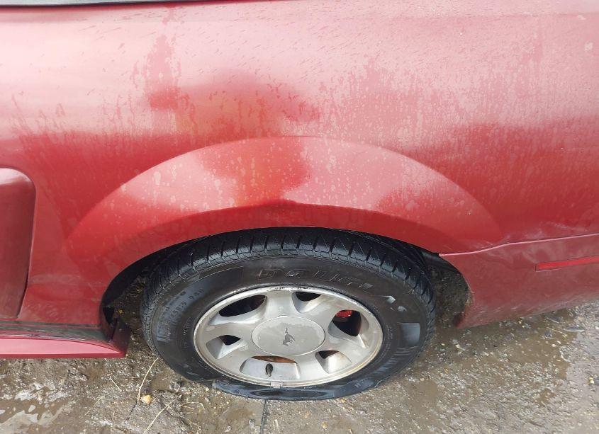 Photo 19 of 2000 Ford Mustang (VIN 1FAFP4444YF108680)