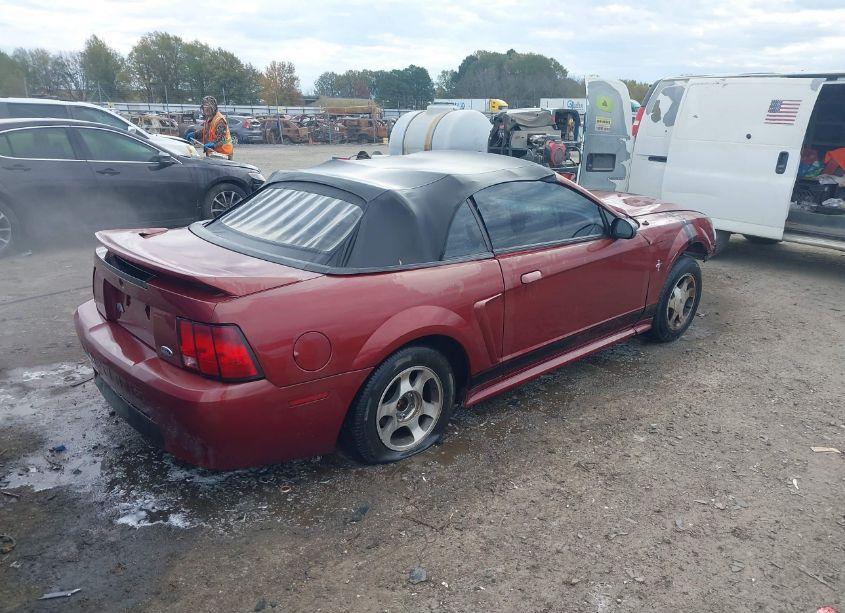 Photo 4 of 2000 Ford Mustang (VIN 1FAFP4444YF108680)