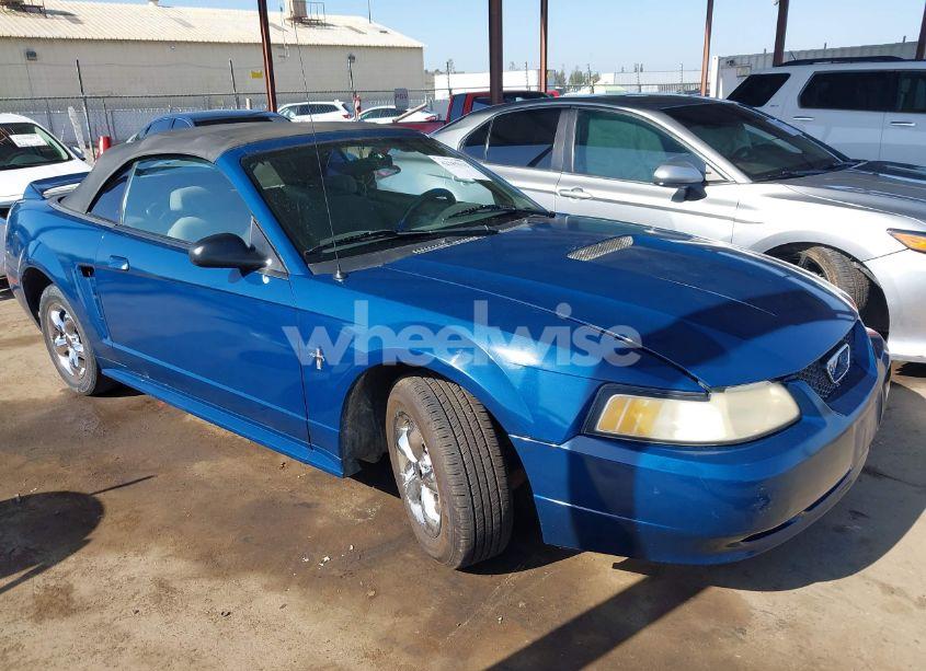 2000 Ford Mustang (VIN 1FAFP4444YF122174) main photo