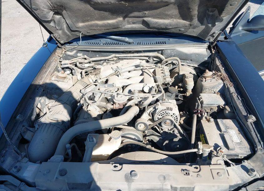 Photo 10 of 2000 Ford Mustang (VIN 1FAFP4444YF197862)