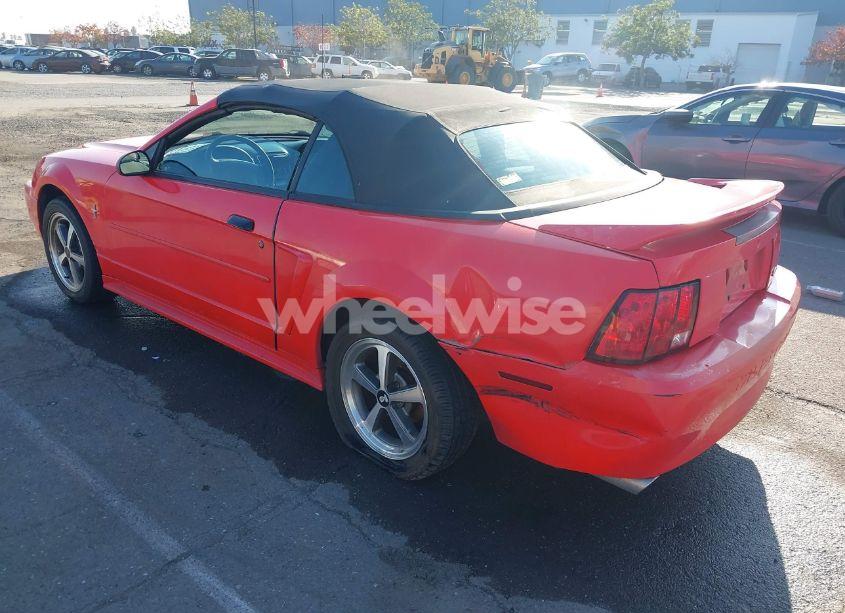 Photo 3 of 2000 Ford Mustang (VIN 1FAFP4444YF198834)