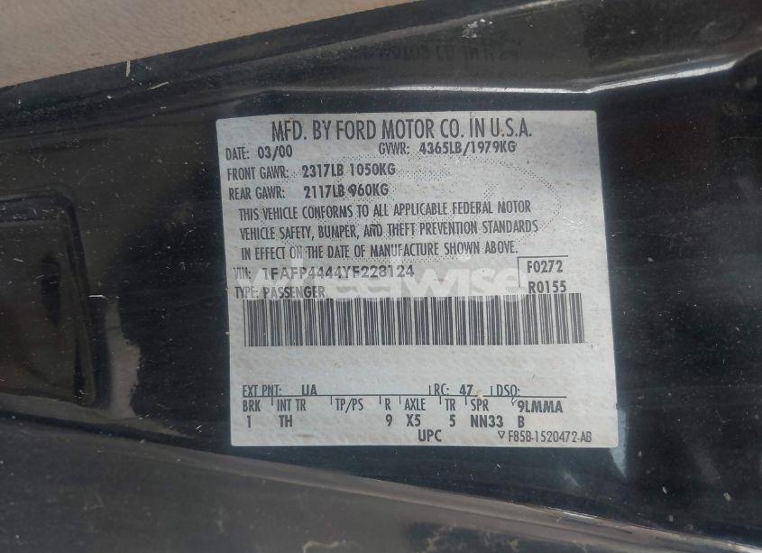 Photo 9 of 2000 Ford Mustang (VIN 1FAFP4444YF228124)