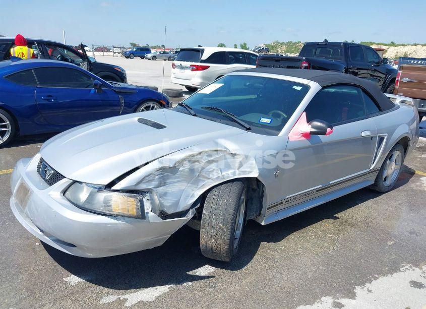 Photo 2 of 2001 Ford Mustang (VIN 1FAFP44451F208230)
