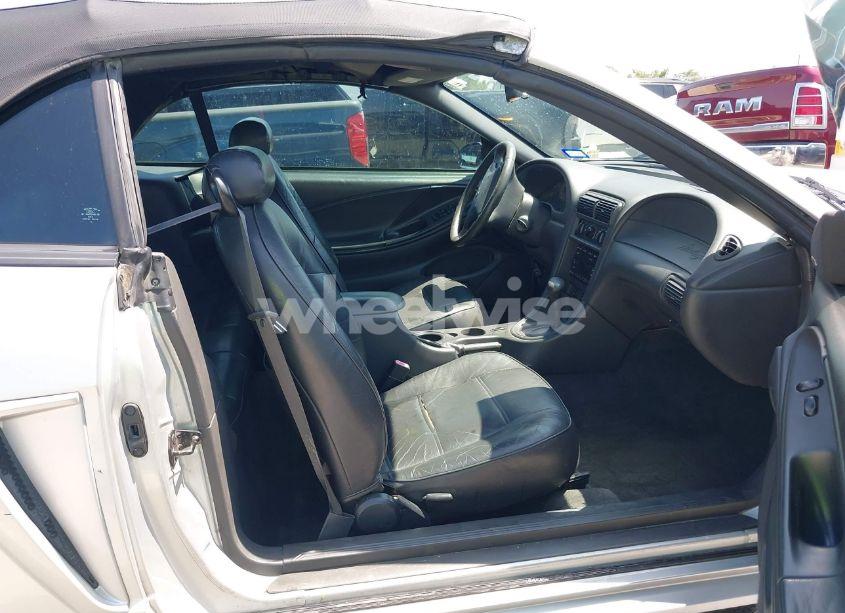 Photo 5 of 2001 Ford Mustang (VIN 1FAFP44451F208230)