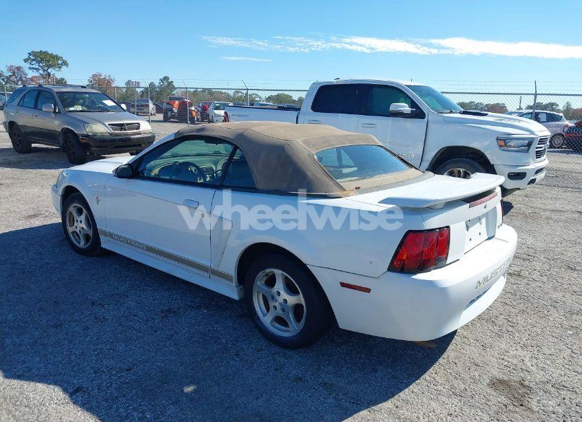 Photo 3 of 2002 Ford Mustang (VIN 1FAFP44462F169066)