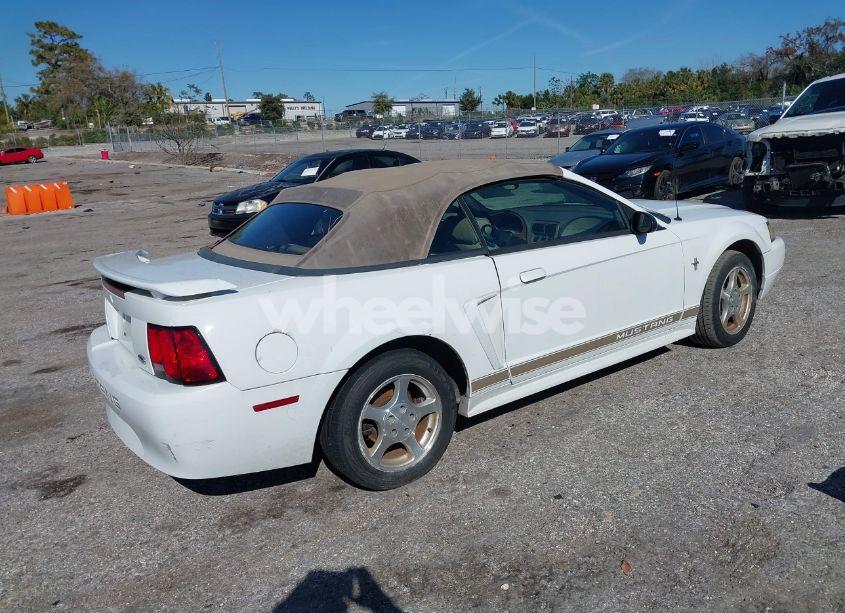 Photo 4 of 2002 Ford Mustang (VIN 1FAFP44462F169066)