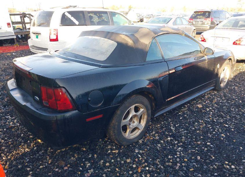 Photo 4 of 2001 Ford Mustang N/A (VIN 1FAFP44471F199885)