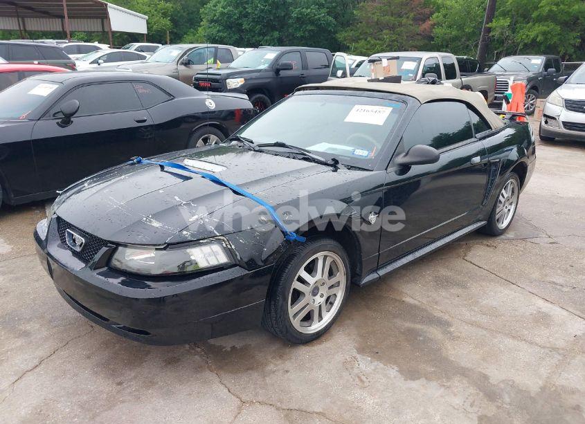 Photo 2 of 2002 Ford Mustang (VIN 1FAFP44472F143656)