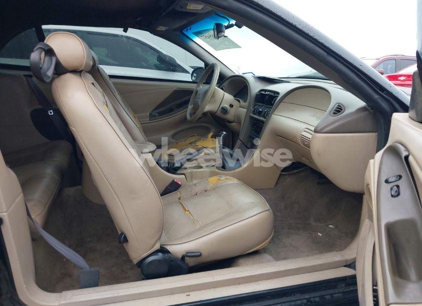 Photo 5 of 2002 Ford Mustang (VIN 1FAFP44472F143656)