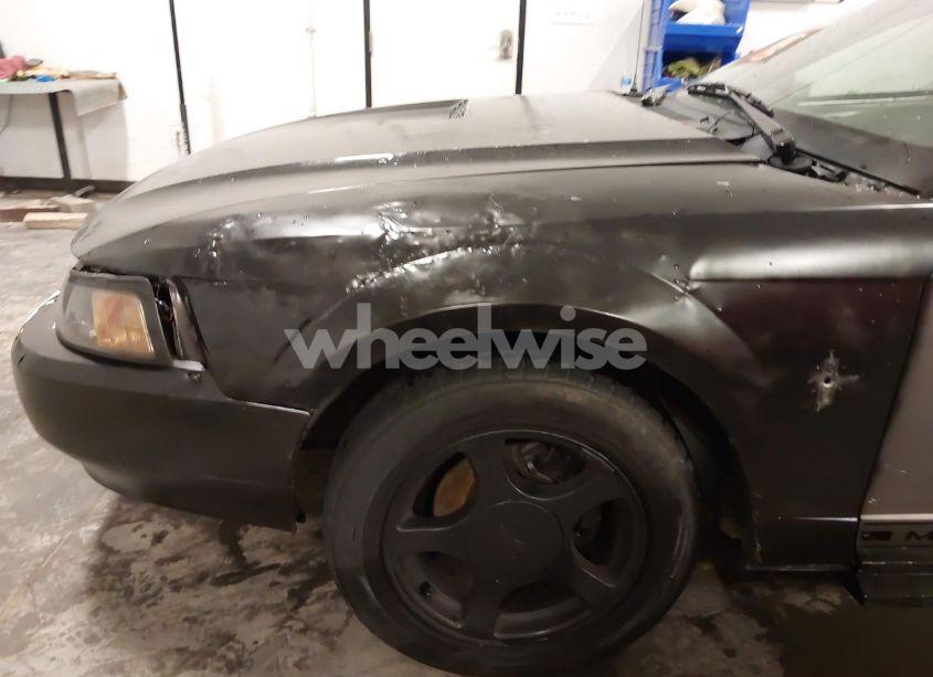 Photo 22 of 2001 Ford Mustang (VIN 1FAFP44481F211106)