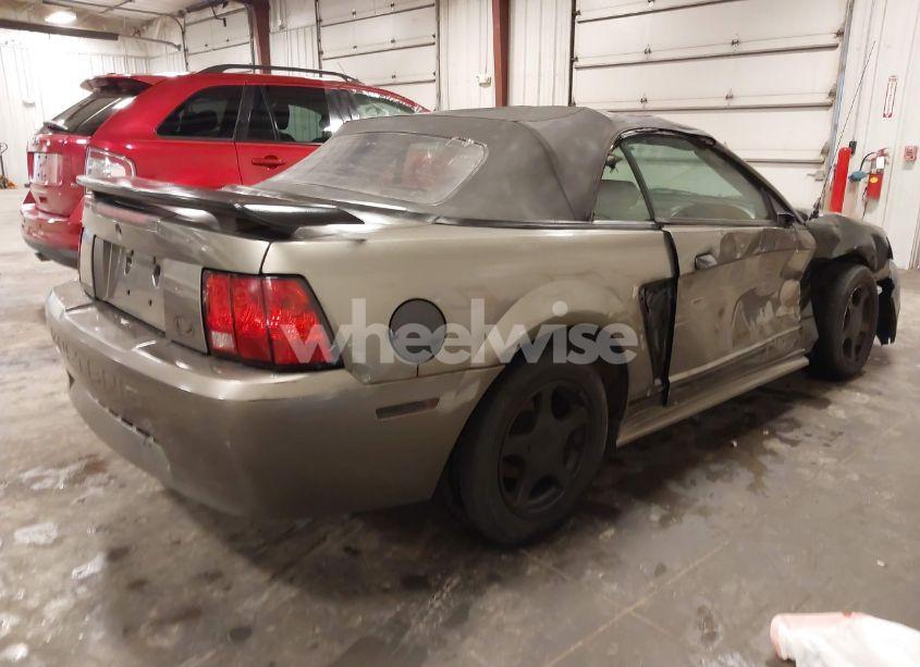 Photo 4 of 2001 Ford Mustang (VIN 1FAFP44481F211106)