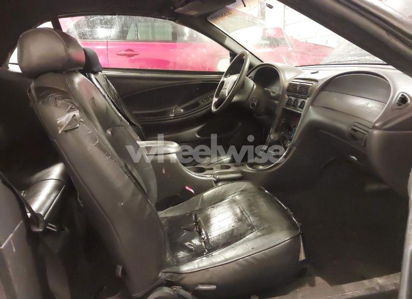 Photo 5 of 2001 Ford Mustang (VIN 1FAFP44481F211106)