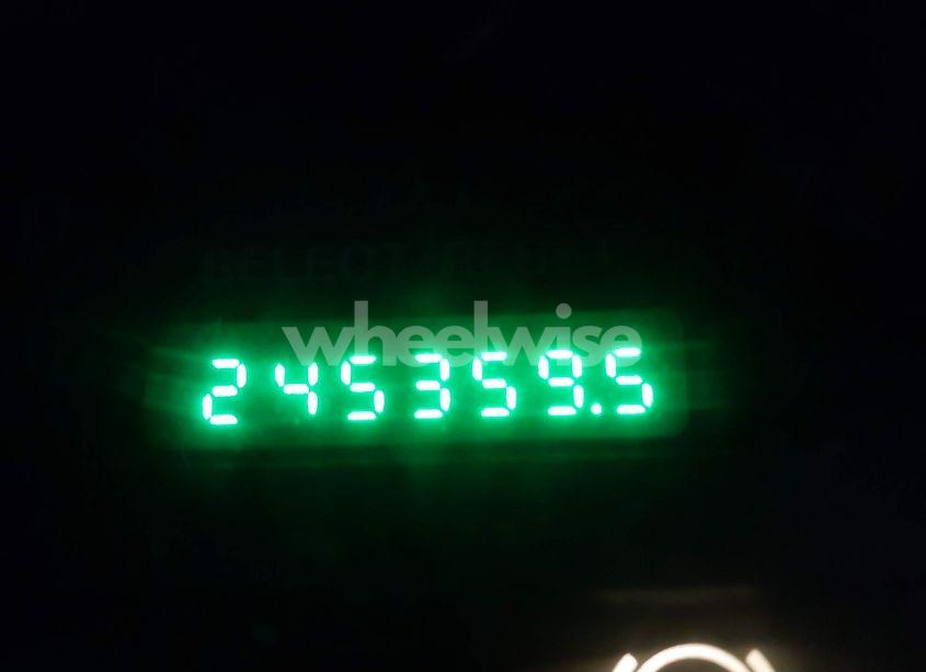 Photo 7 of 2001 Ford Mustang (VIN 1FAFP44481F211106)