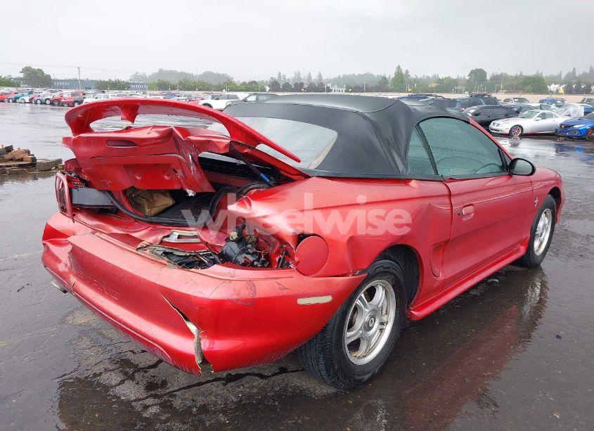 Photo 4 of 1998 Ford Mustang (VIN 1FAFP4448WF232559)