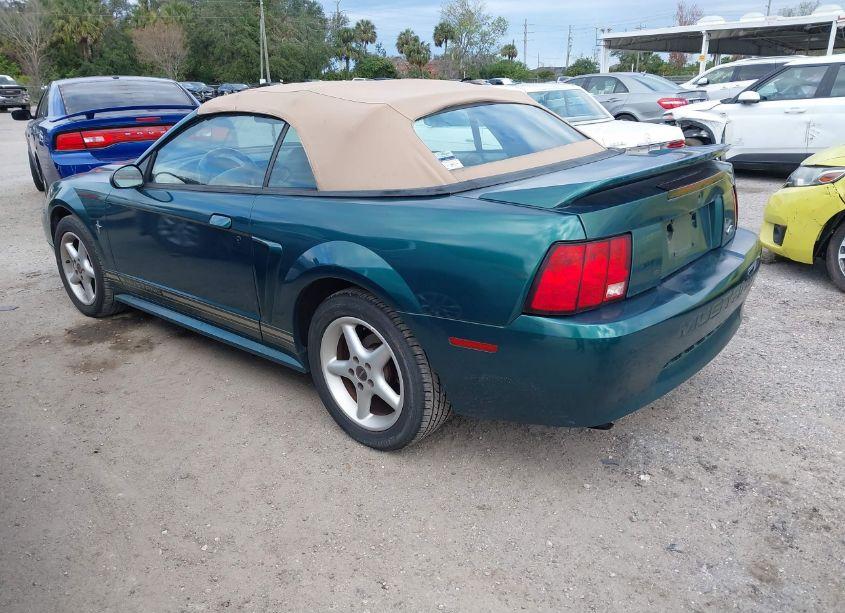 Photo 3 of 2000 Ford Mustang (VIN 1FAFP4448YF172219)