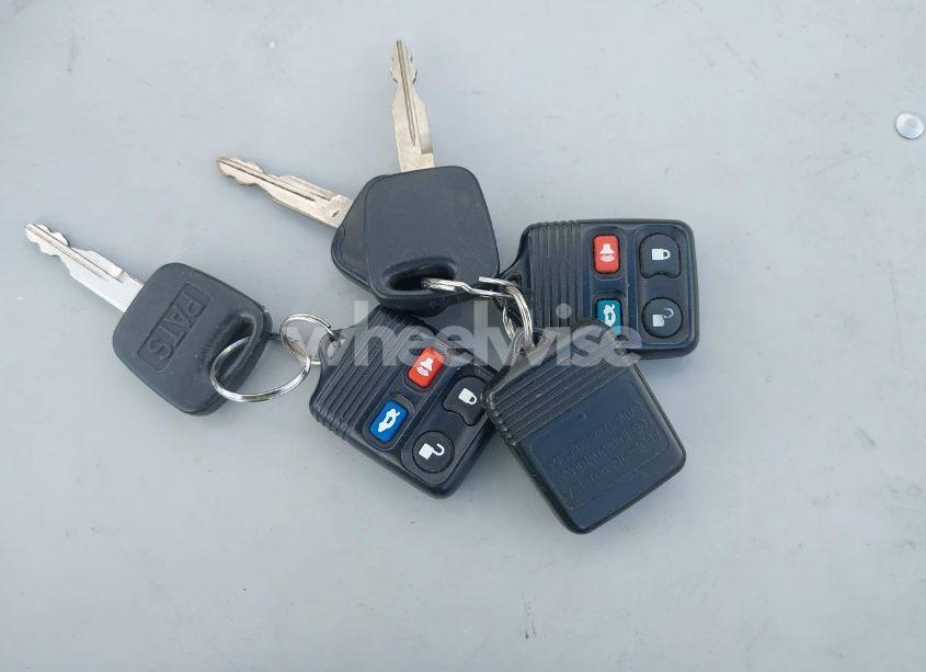 Photo 11 of 2001 Ford Mustang (VIN 1FAFP44491F185244)