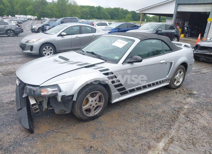 Photo 2 of 2002 Ford Mustang (VIN 1FAFP44492F221578)