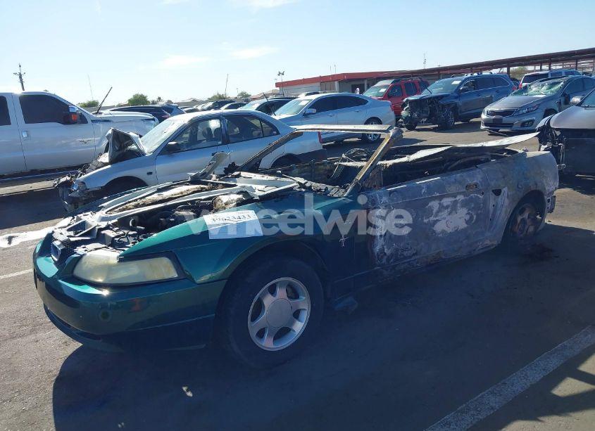 Photo 2 of 2000 Ford Mustang (VIN 1FAFP4449YF294670)