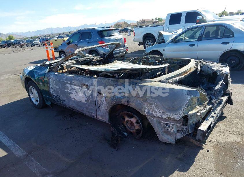 Photo 3 of 2000 Ford Mustang (VIN 1FAFP4449YF294670)