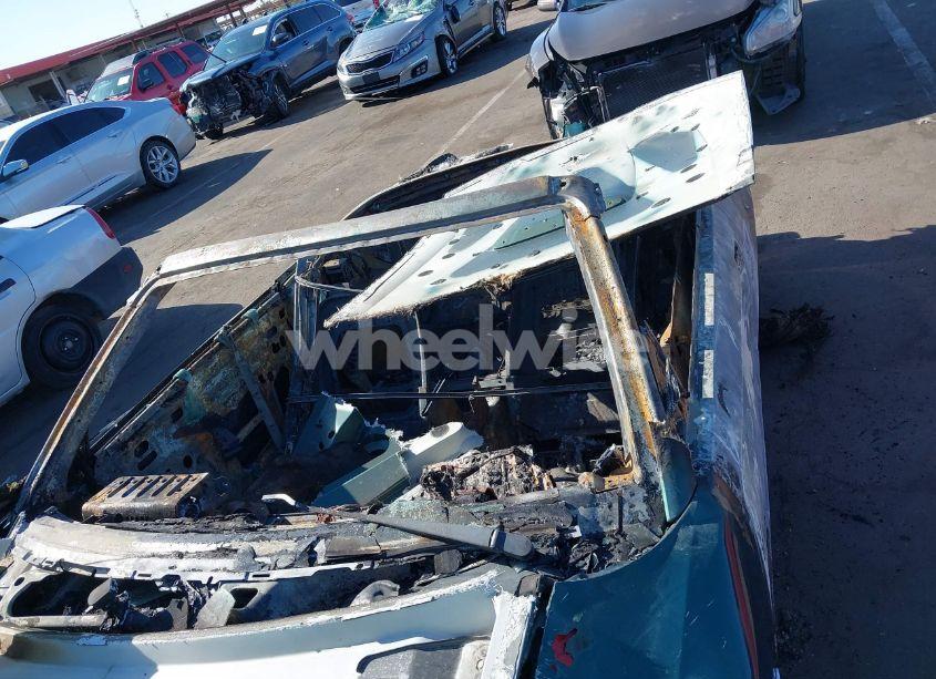 Photo 6 of 2000 Ford Mustang (VIN 1FAFP4449YF294670)