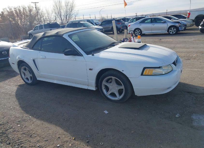 2002 Ford Mustang (VIN 1FAFP444X2F149256) main photo