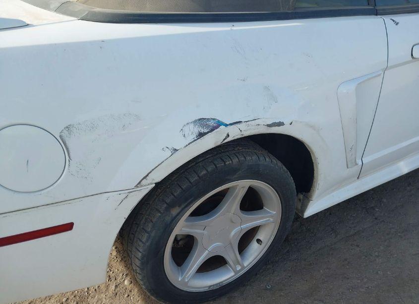 Photo 6 of 2002 Ford Mustang (VIN 1FAFP444X2F149256)