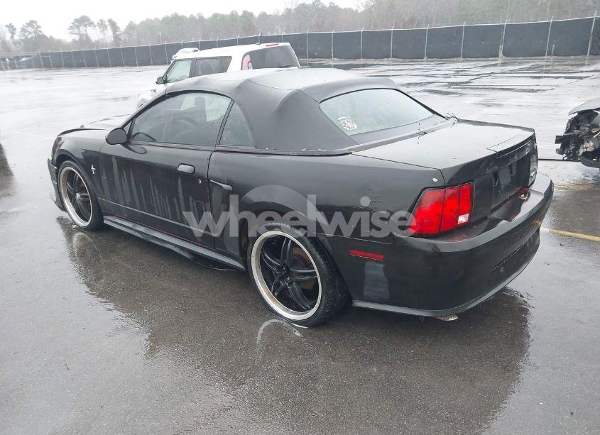 Photo 3 of 2003 Ford Mustang (VIN 1FAFP444X3F324607)