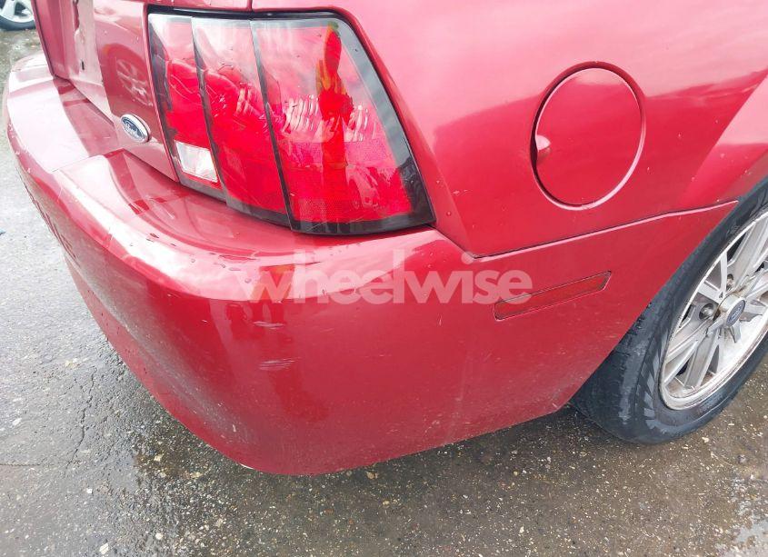 Photo 13 of 2004 Ford Mustang (VIN 1FAFP44624F197158)