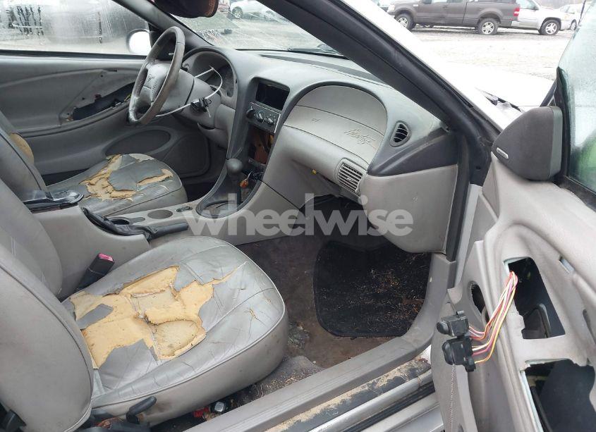 Photo 5 of 2004 Ford Mustang (VIN 1FAFP44674F196796)