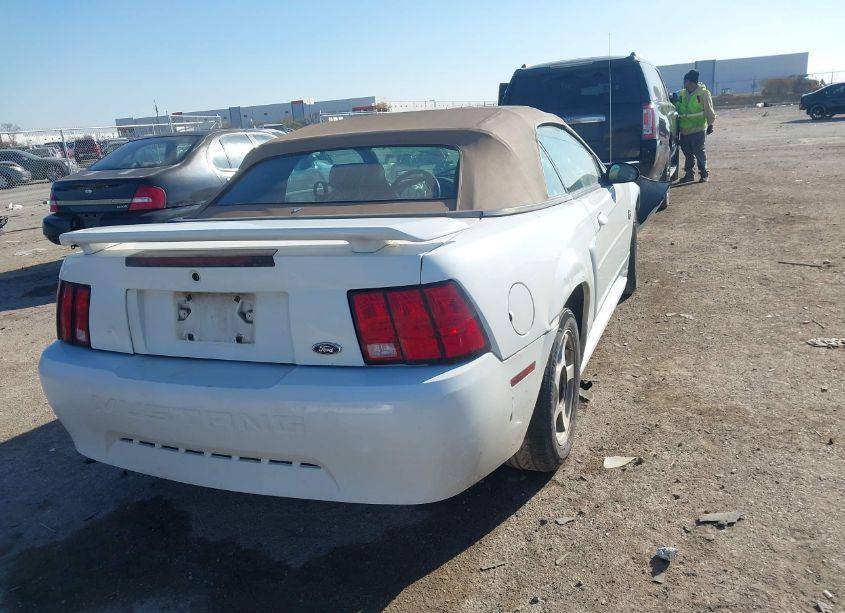 Photo 4 of 2004 Ford Mustang (VIN 1FAFP44684F201584)