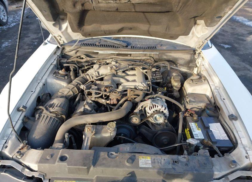 Photo 10 of 2004 Ford Mustang (VIN 1FAFP446X4F214949)