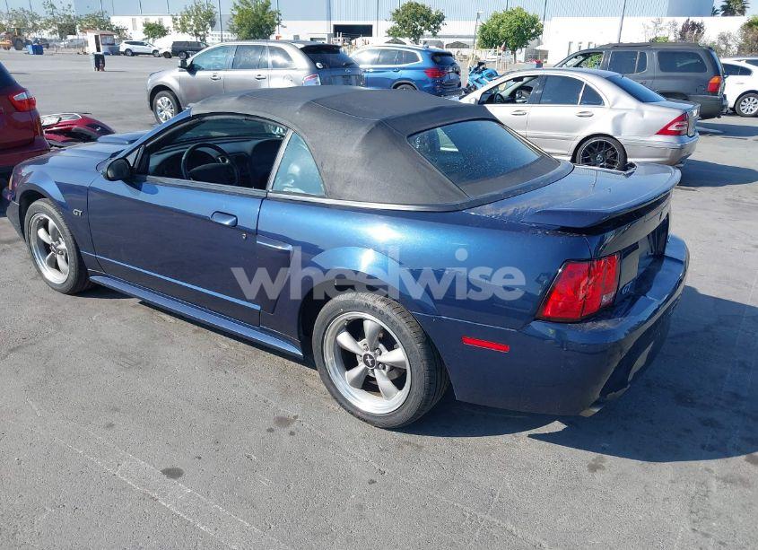 Photo 3 of 2002 Ford Mustang GT (VIN 1FAFP45X12F106479)