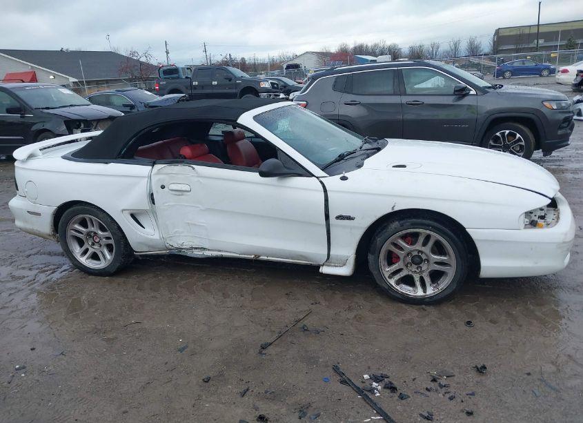 Photo 13 of 1998 Ford Mustang GT (VIN 1FAFP45X4WF102187)