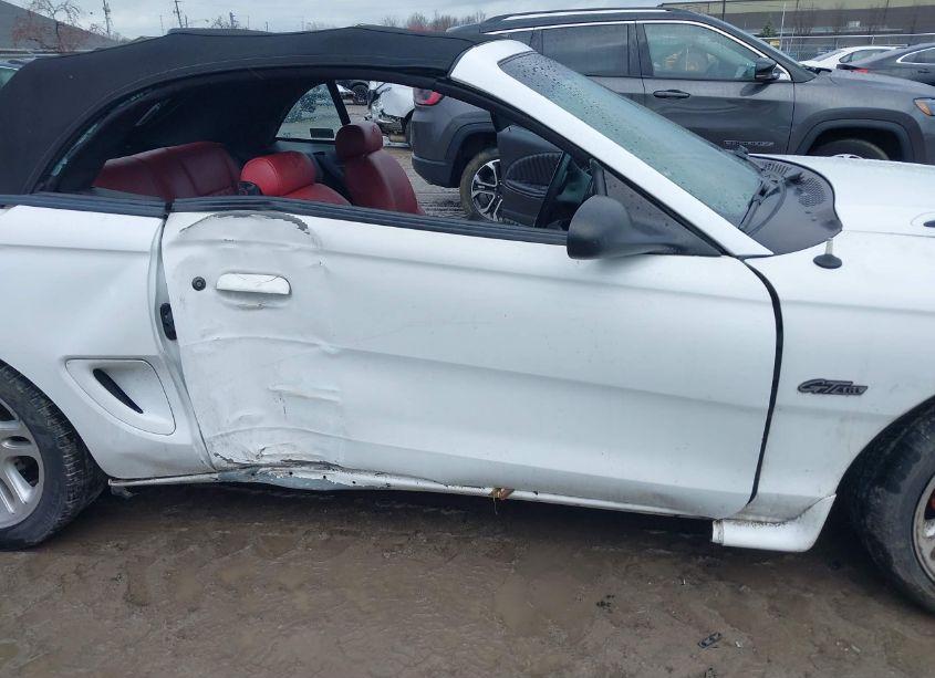 Photo 6 of 1998 Ford Mustang GT (VIN 1FAFP45X4WF102187)