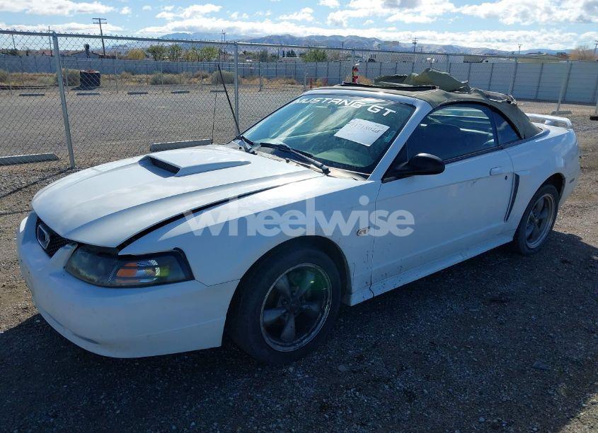 Photo 2 of 2002 Ford Mustang GT (VIN 1FAFP45X52F137332)
