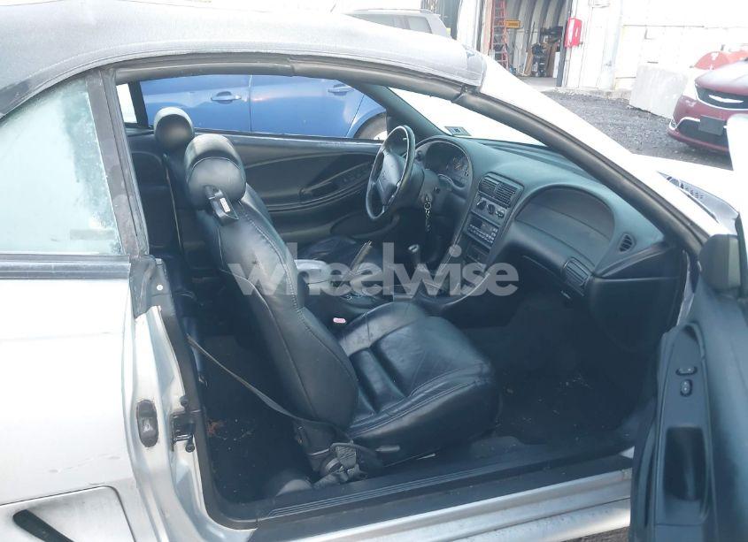 Photo 5 of 1998 Ford Mustang GT (VIN 1FAFP45X7WF244534)