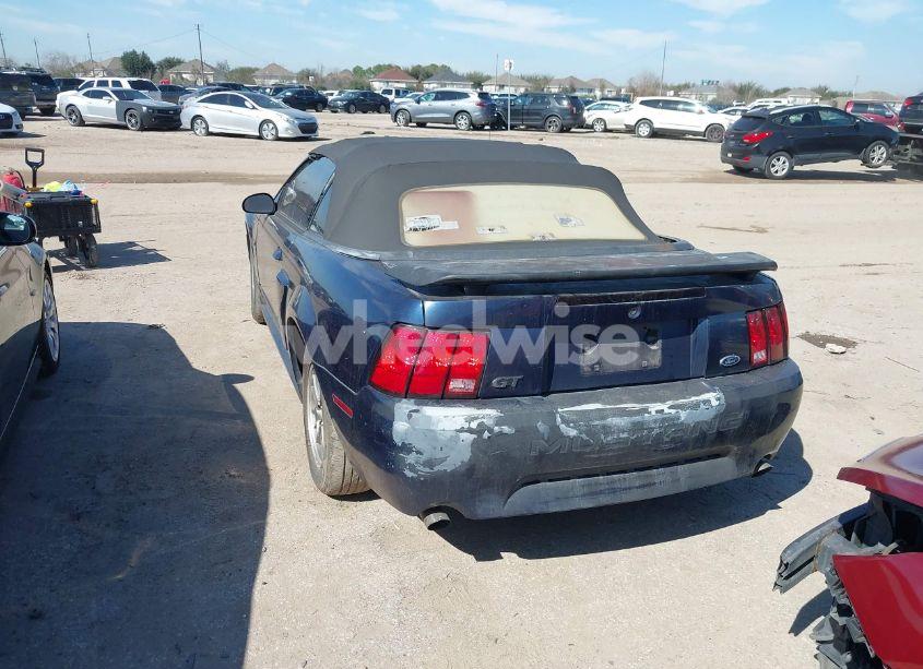 Photo 3 of 2001 Ford Mustang GT (VIN 1FAFP45X81F225371)