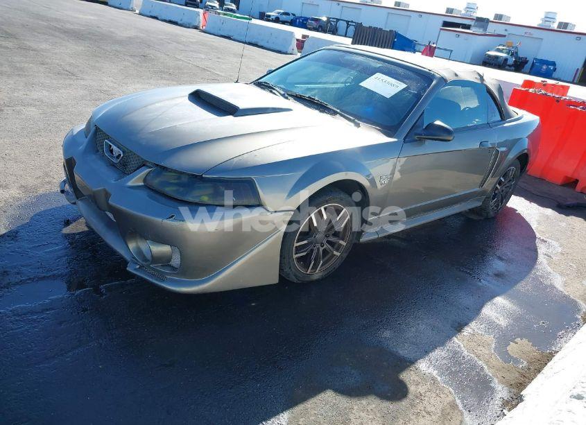 Photo 2 of 2001 Ford Mustang GT (VIN 1FAFP45XX1F204750)