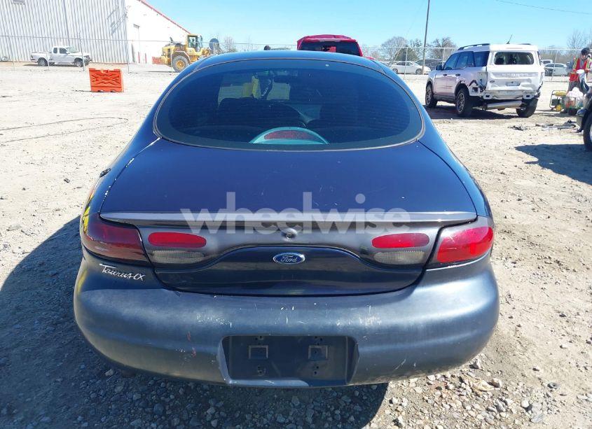 Photo 16 of 1998 Ford Taurus LX/SE (VIN 1FAFP52U0WA226924)