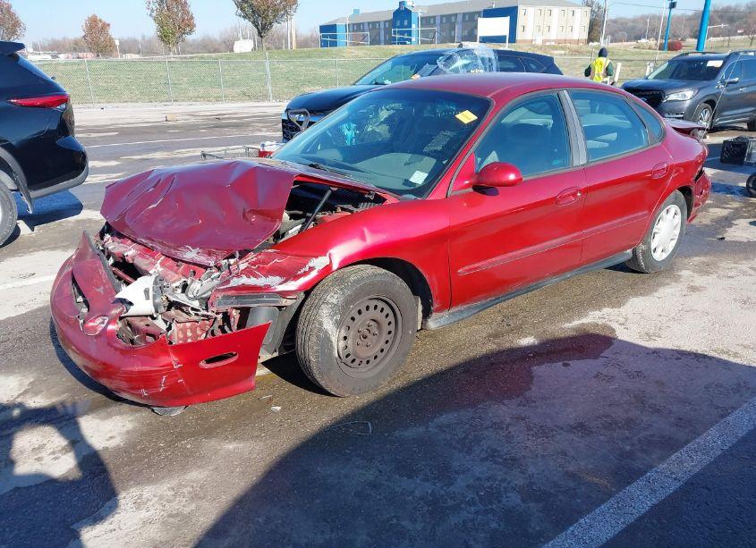 Photo 2 of 1998 Ford Taurus LX/SE (VIN 1FAFP52U0WG187636)