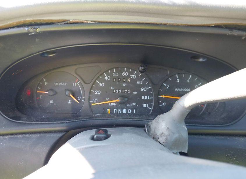 Photo 7 of 1998 Ford Taurus LX/SE (VIN 1FAFP52U0WG187636)