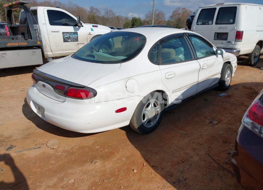 Photo 4 of 1998 Ford Taurus LX/SE (VIN 1FAFP52U1WA225412)