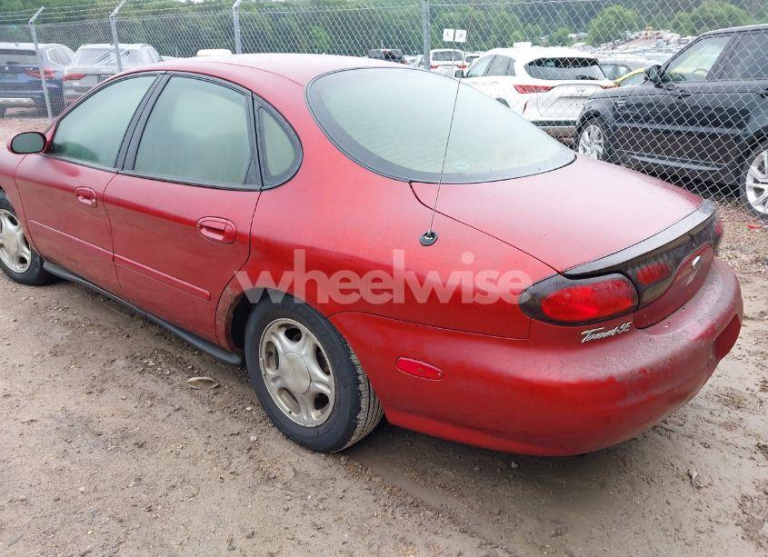 Photo 3 of 1998 Ford Taurus LX/SE (VIN 1FAFP52U1WG242062)