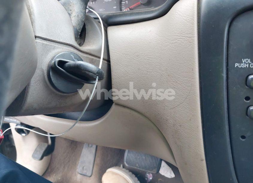 Photo 11 of 2001 Ford Taurus LX (VIN 1FAFP52U41A134580)