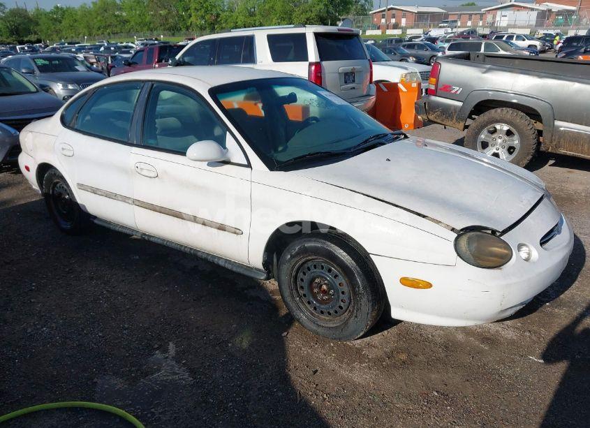 1998 Ford Taurus LX/SE (VIN 1FAFP52U5WA226756) main photo